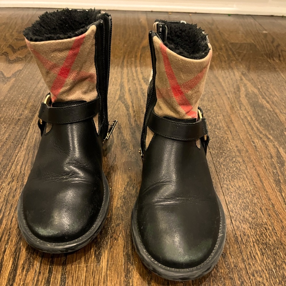 Really cute Burberry Children’s size 31 boots.
